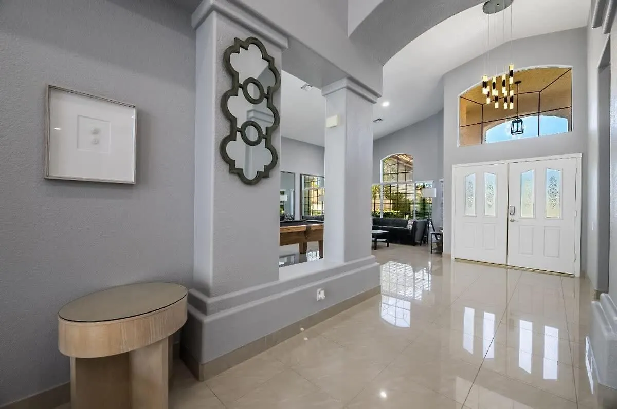 Luxury Redefined Indoor Comfort Outdoor Bliss Λας Βέγκας